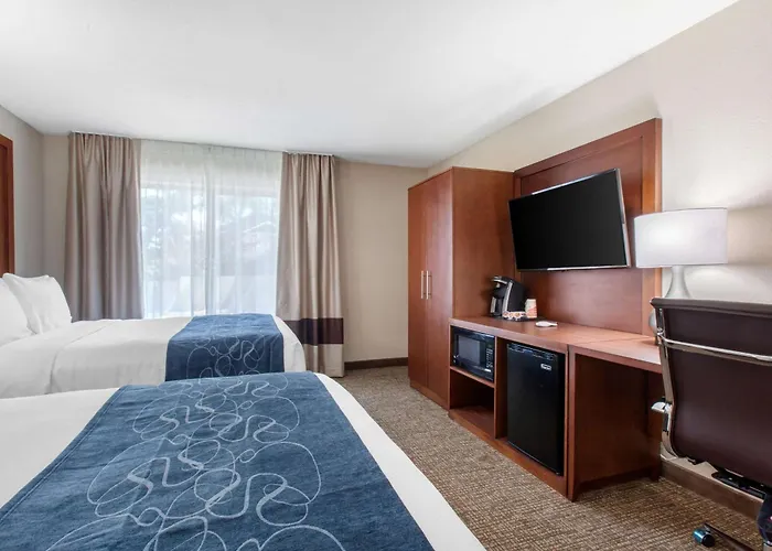 Comfort & Pinetop Show