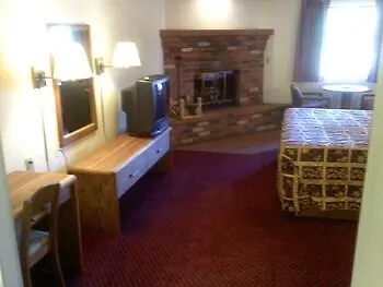Hotel Comfort & Pinetop Show