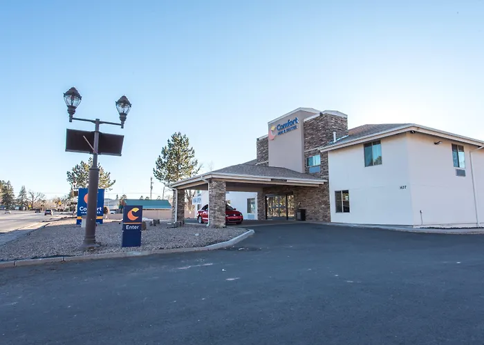 Hotel Comfort & Pinetop Show Lakeside