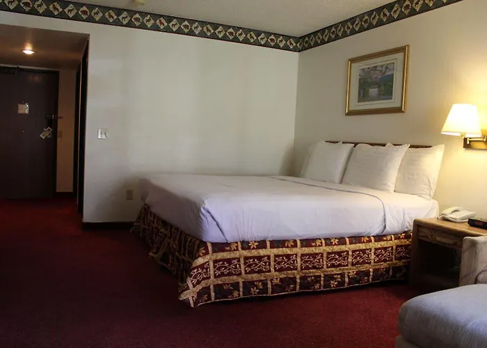 Comfort & Pinetop Show 3* Lakeside